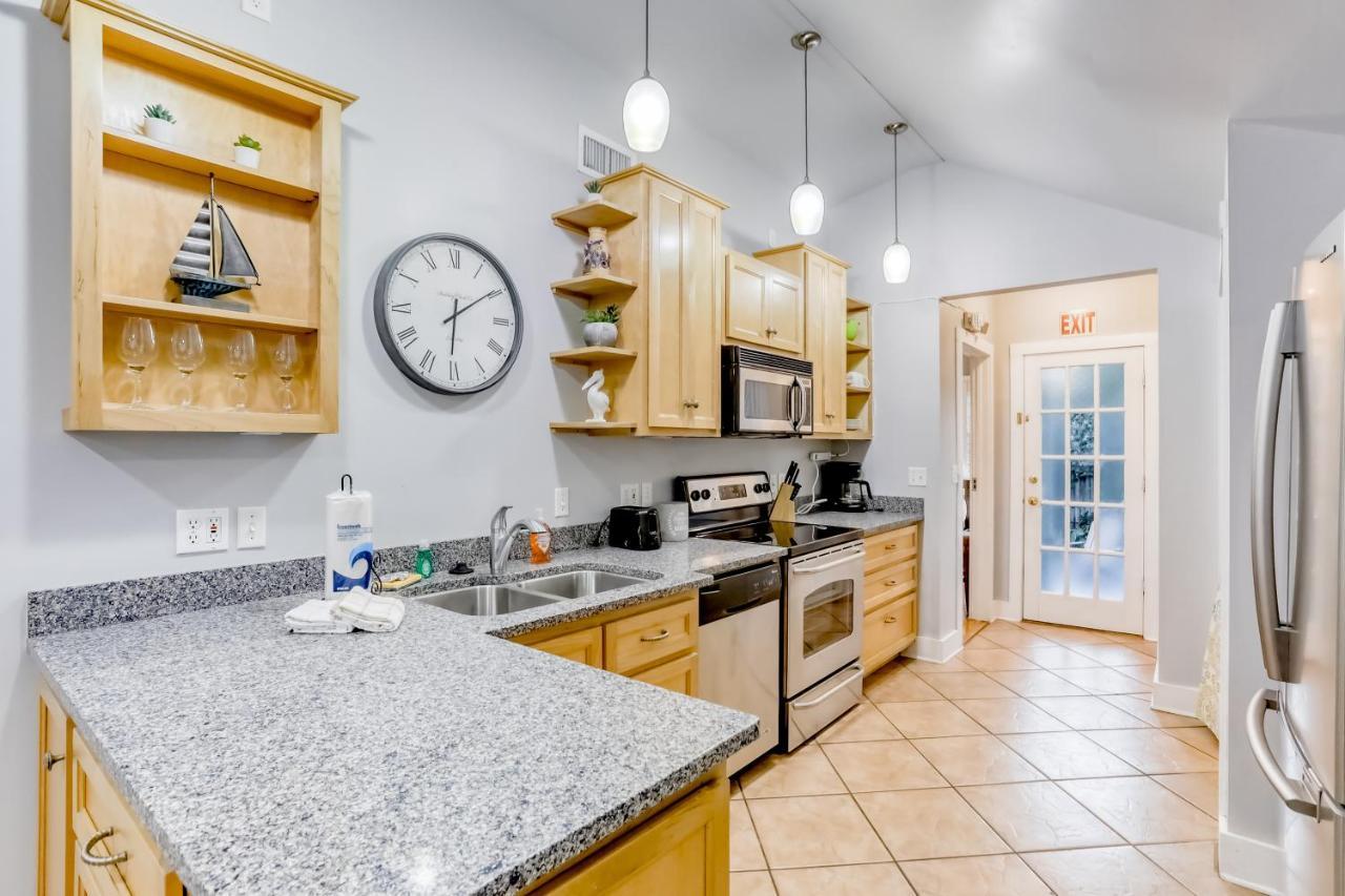 Quaint Modern Downtown Cottage St. Augustine Bagian luar foto
